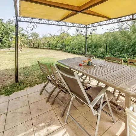Ferienhaus Lovely In With Kitchen